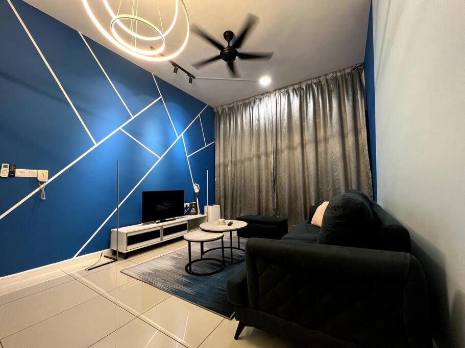 Апартаменты Lepavilion, Ioi Puchong, Blue Chill Design, 3R2B Экстерьер фото